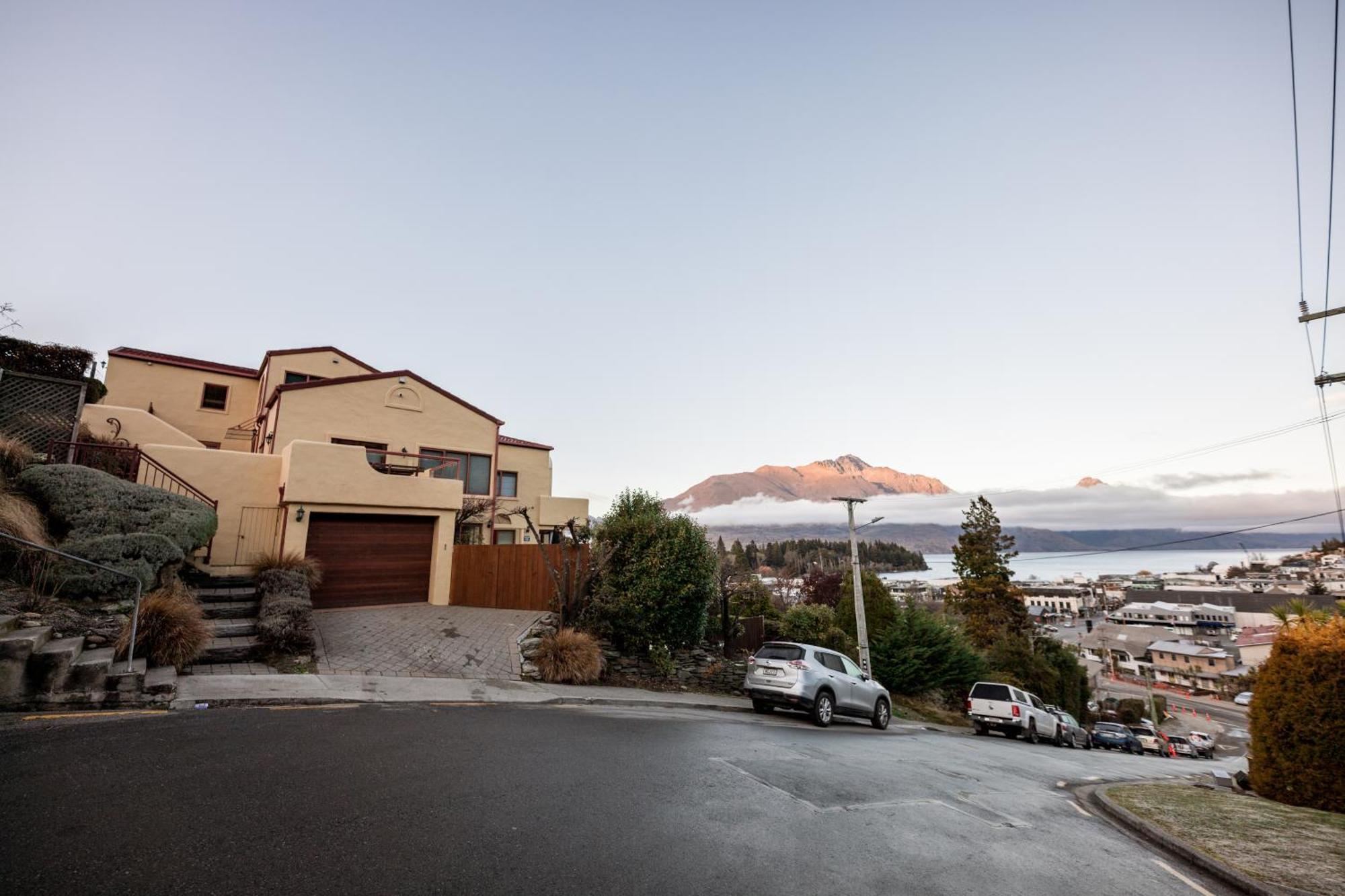 Magnificent Apartment With Great Views! Queenstown Exteriér fotografie